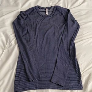Lululemon long sleeve swiftly tech in navy and white stripe